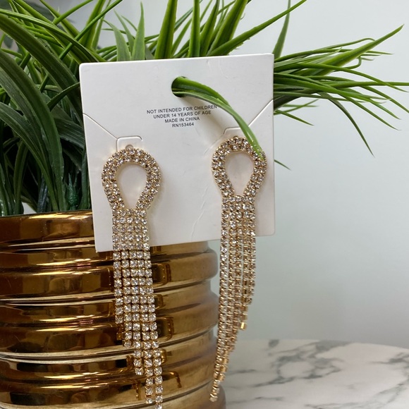 ‼️ Diamond Rhinestone Drop Earring - Picture 3 of 5